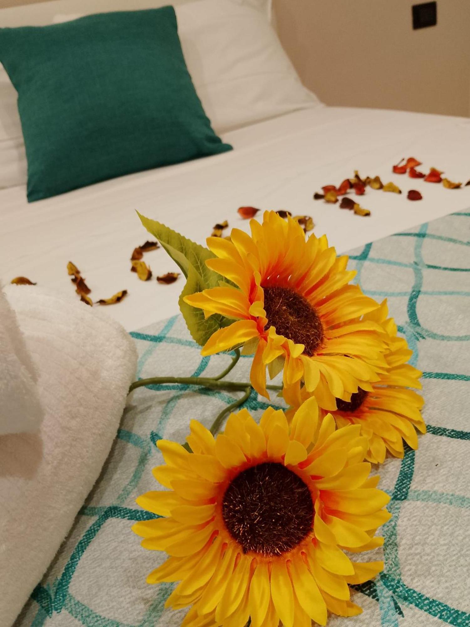 Sweet Rooms San Francesco Наполи Екстериор снимка