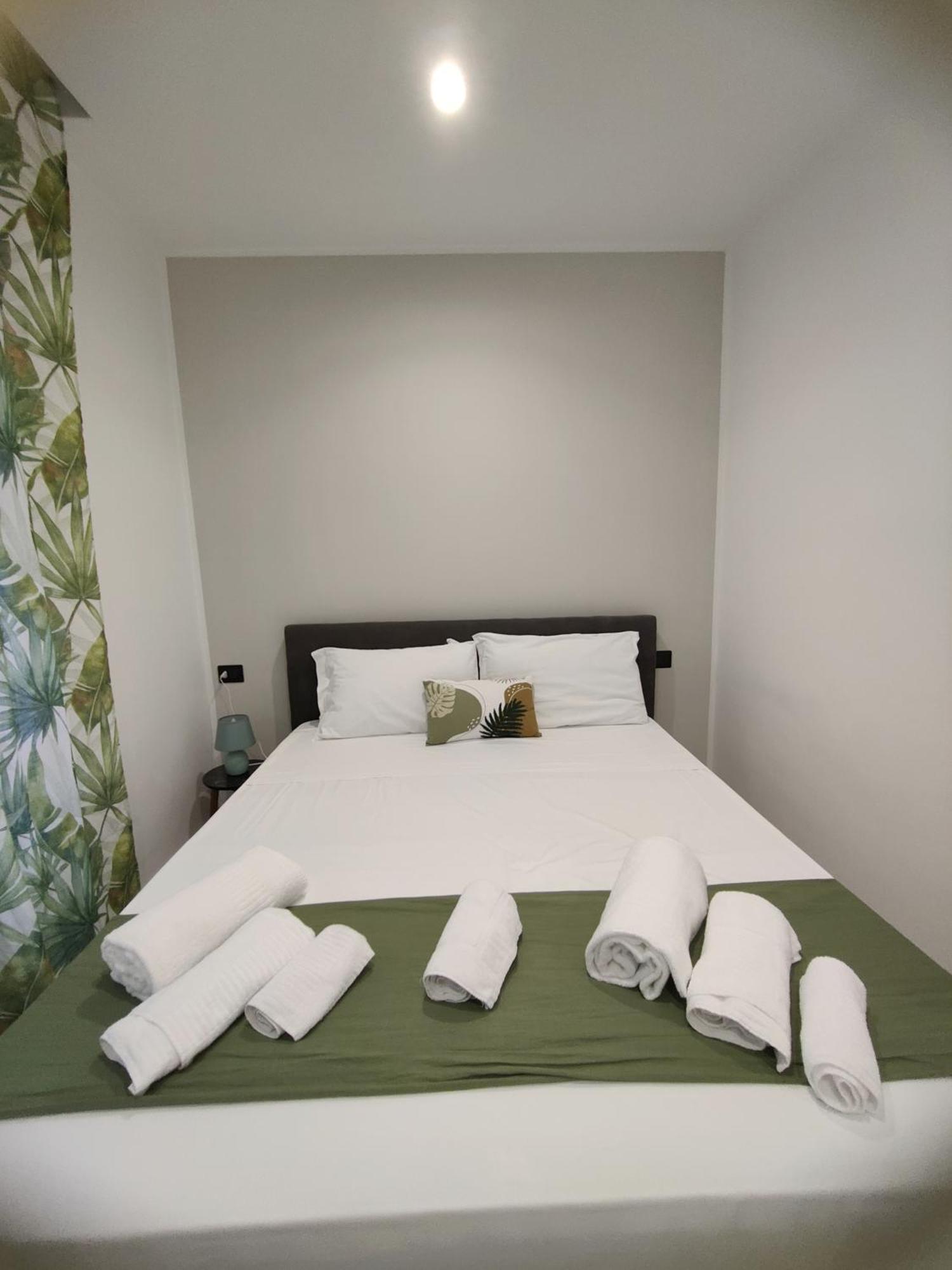 Sweet Rooms San Francesco Наполи Екстериор снимка