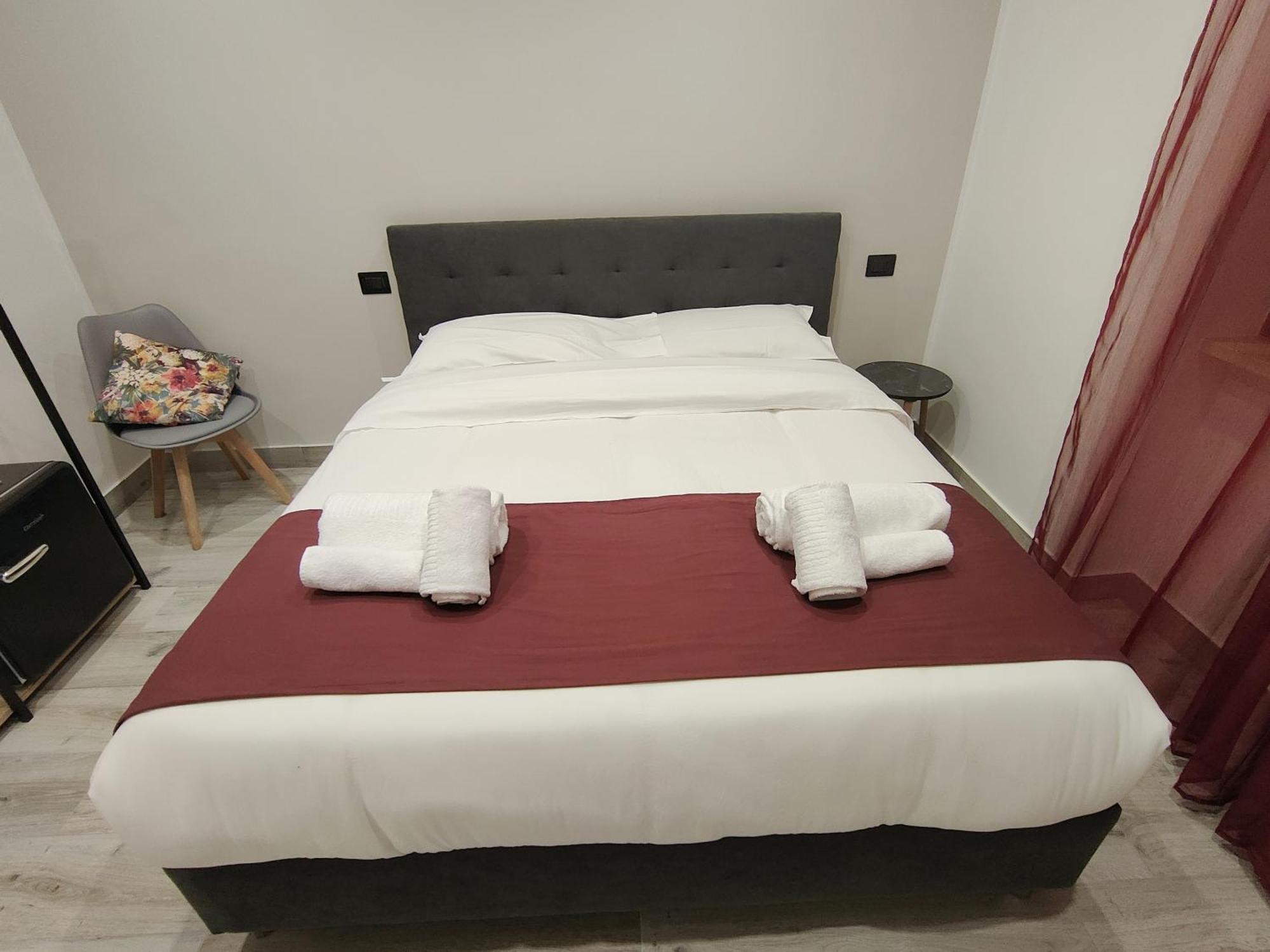 Sweet Rooms San Francesco Наполи Екстериор снимка