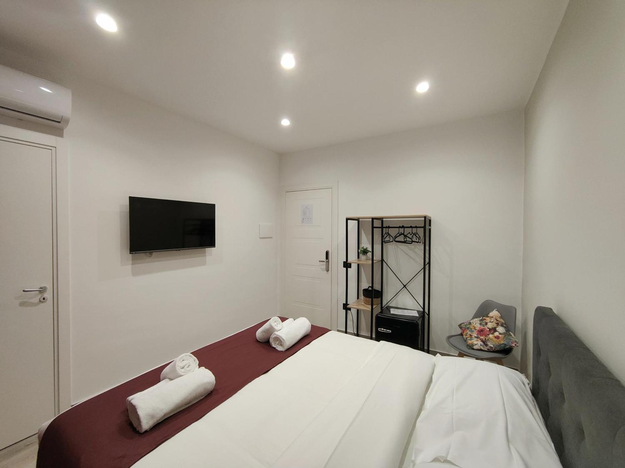 Sweet Rooms San Francesco Наполи Екстериор снимка